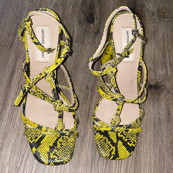 Antonio Melani Bayslie Leather Sandals Size 8.5M - Picture 1 of 6